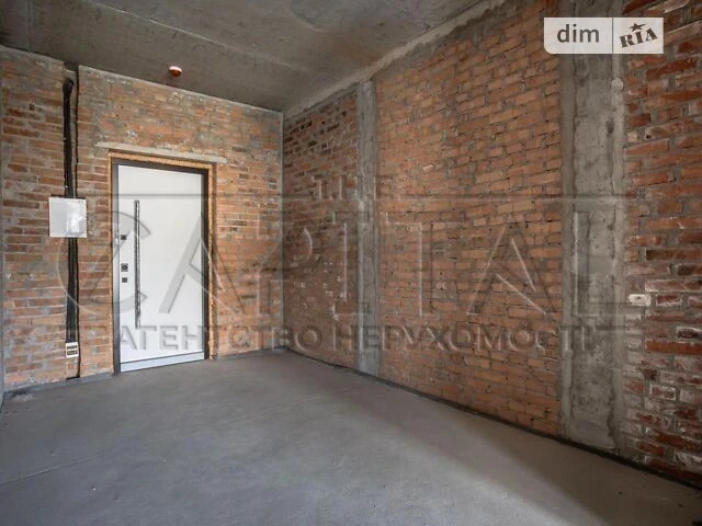 Sale of 3-room apartment 129 sq. m. on Vasylya Tyutyunnyka 39 • I