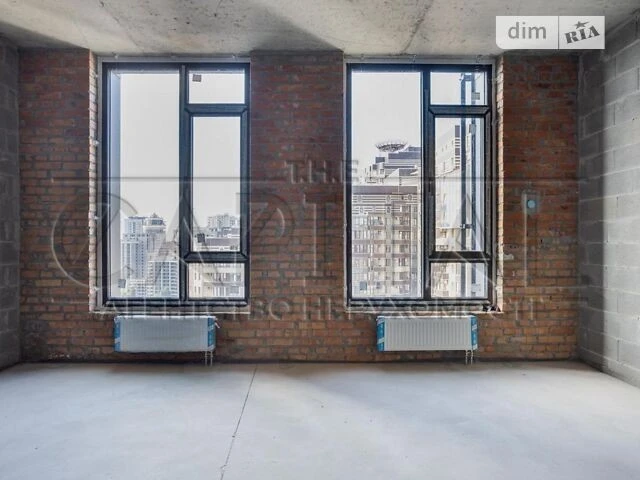Sale of 3-room apartment 129 sq. m. on Vasylya Tyutyunnyka 39 • I