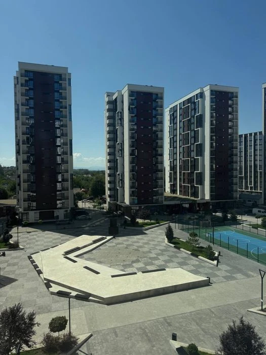 Продається 3к квартира біля Міського Озера в ЖК Бізнес Класу