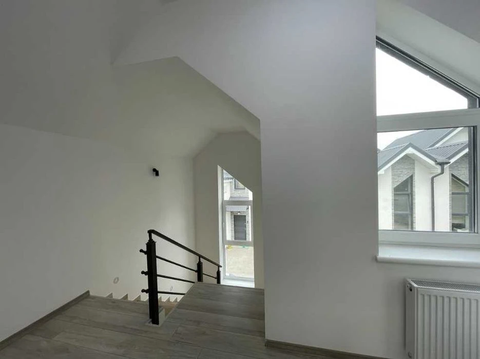 House near the sea and park 411 battery | 83 m² | Parking space