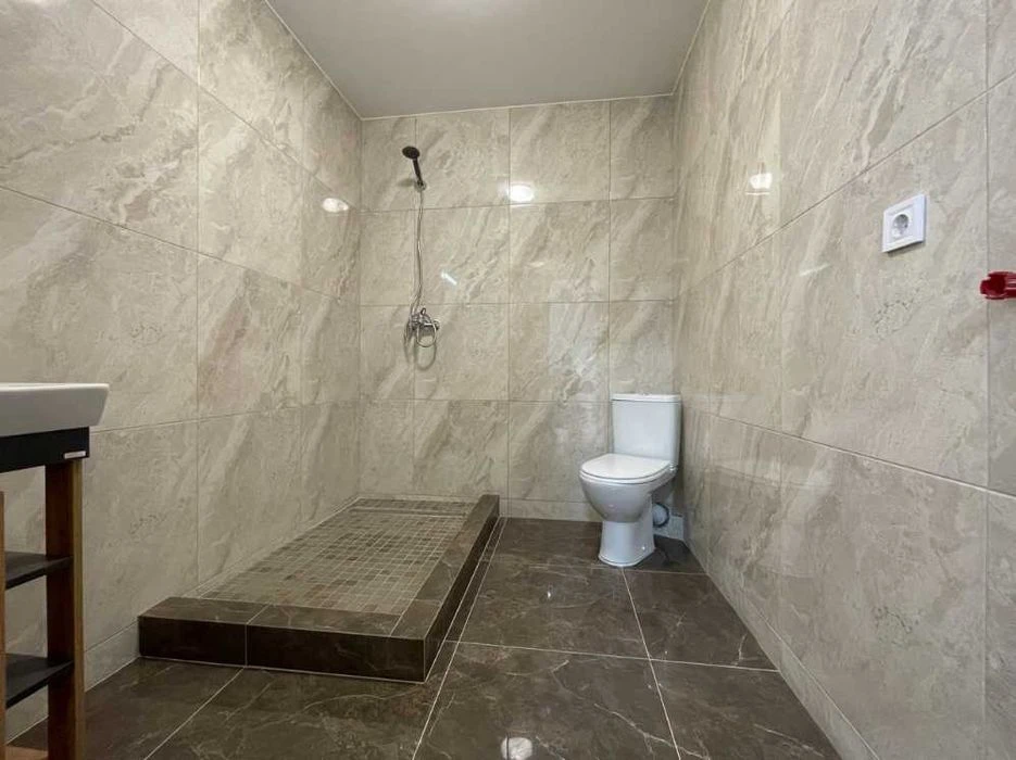 House near the sea and park 411 battery | 83 m² | Parking space