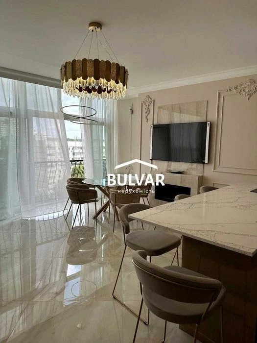 For sale 4-room apartment in the Residence residential complex, 46 Evropeyskaya Street,