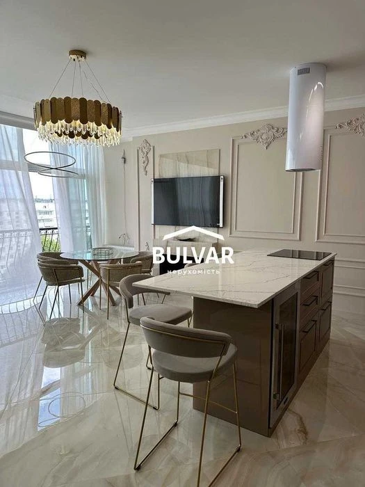 For sale 4-room apartment in the Residence residential complex, 46 Evropeyskaya Street,