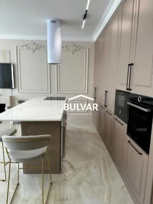 For sale 4-room apartment in the Residence residential complex, 46 Evropeyskaya Street,
