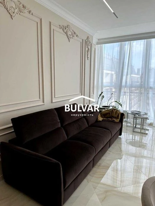 For sale 4-room apartment in the Residence residential complex, 46 Evropeyskaya Street,