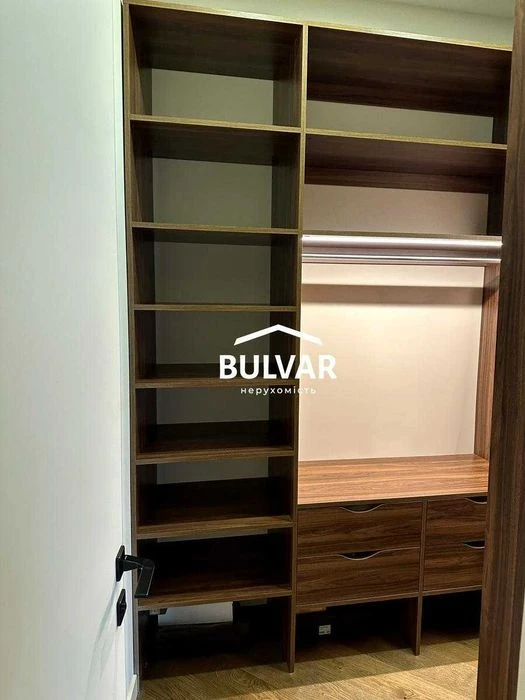 For sale 4-room apartment in the Residence residential complex, 46 Evropeyskaya Street,