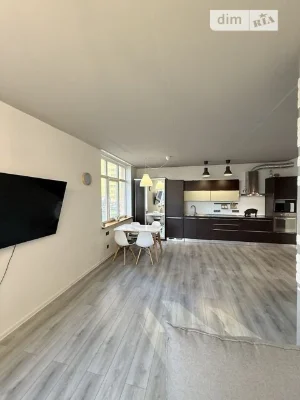 Sale of 3-room apartment 77 sq. m on Sim'yi Kulzhenkiv 31B street • I