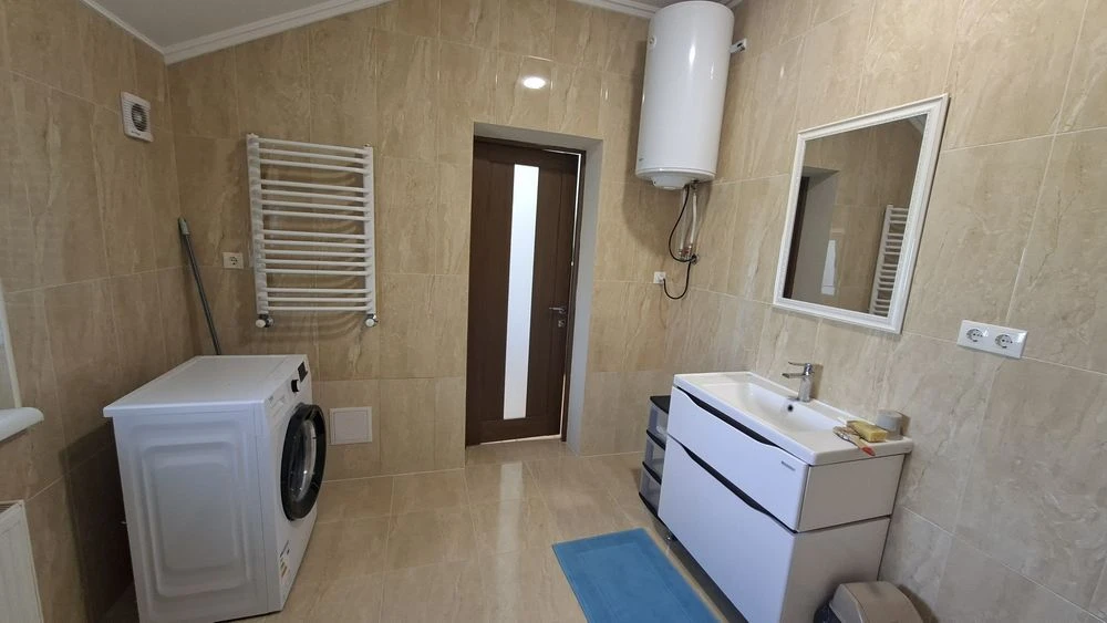 Продаж житлового будинку 220м². Ділянка 7сот.Котедж.Комуніка