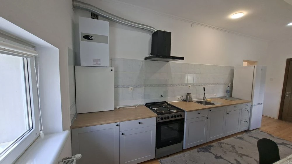 Продаж житлового будинку 220м². Ділянка 7сот.Котедж.Комуніка