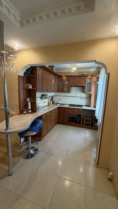 Кварт.2 комн.(3/5)45000$