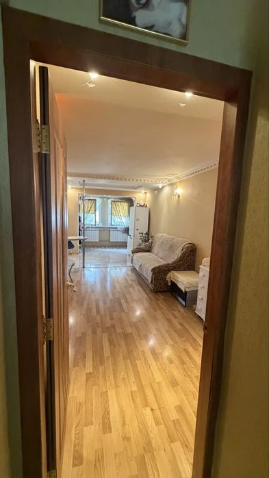 Кварт.2 комн.(3/5)45000$