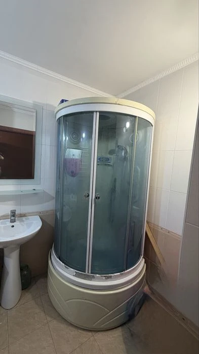 Кварт.2 комн.(3/5)45000$