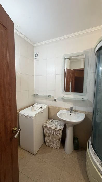 Кварт.2 комн.(3/5)45000$