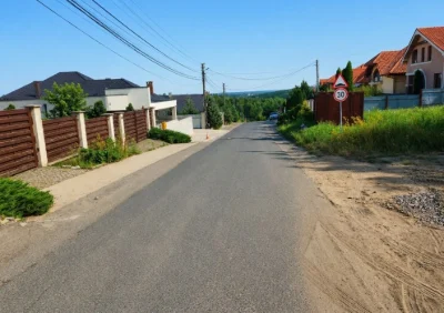 5 сотин рн вул. Джерельна, поруч асфальт