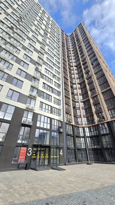 Без комиссии!  ЖК "Модерн", 3 комнатная 134 кв.  13 этаж Р