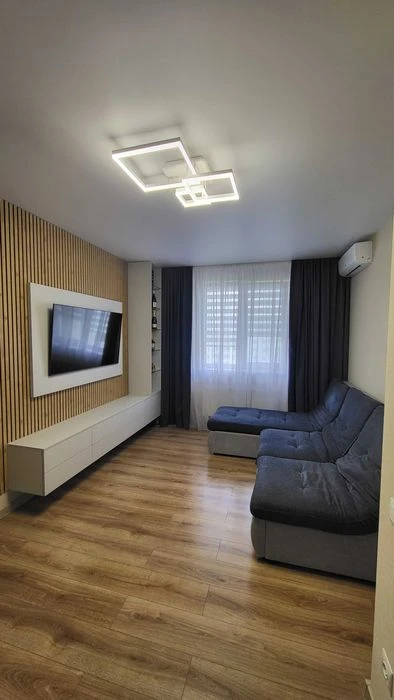 EX! Residential Complex Mira 1-room apartment (39 sq. m.) near KhTZ, Industrialnaya metro station