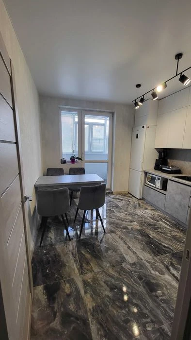 EX! Residential Complex Mira 1-room apartment (39 sq. m.) near KhTZ, Industrialnaya metro station