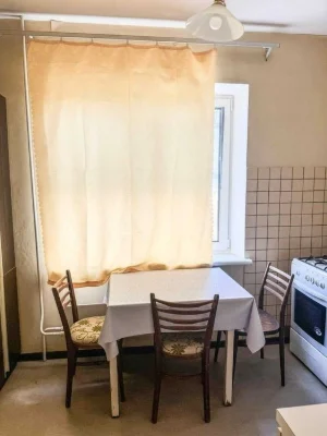Продаю однокімнатну квартиру вул Беретті, 5 Деснянский
