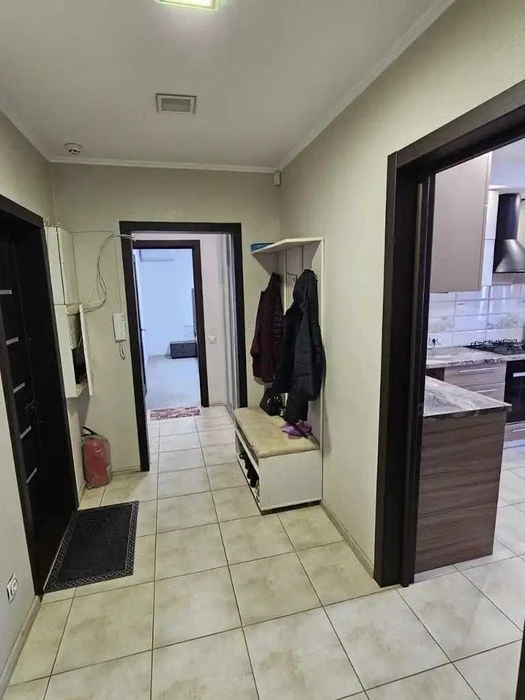 I will sell a spacious 4-room apartment, Donetsk highway, Lomovsky Frun