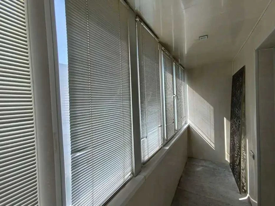 I will sell a spacious 4-room apartment, Donetsk highway, Lomovsky Frun