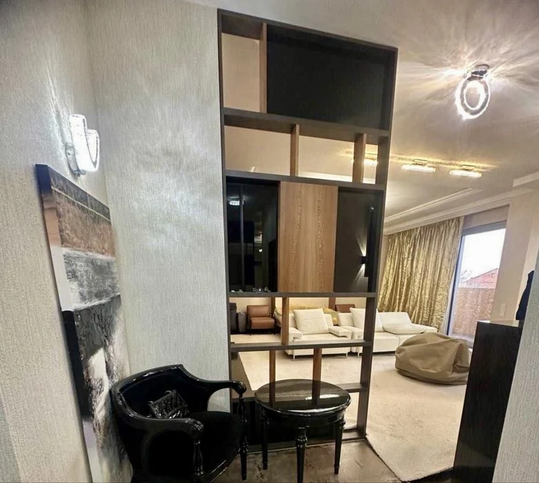 Luxury apartment for sale, 72 meters + parking included, CENTER, Usadba Che residential complex