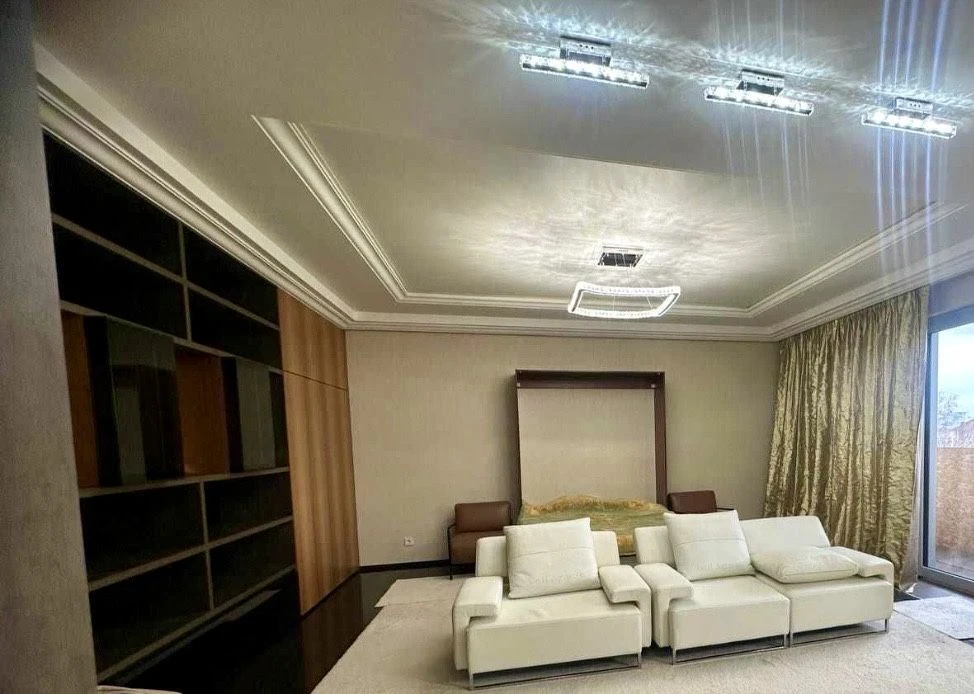 Luxury apartment for sale, 72 meters + parking included, CENTER, Usadba Che residential complex
