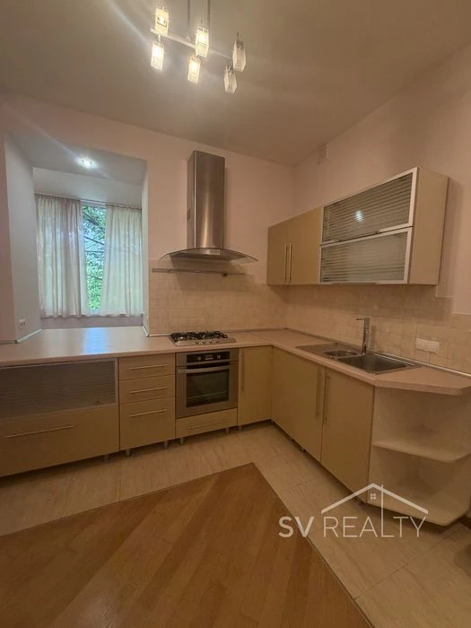 Трехкомнатная квартира, Соборный проспект, 94 кв.м.