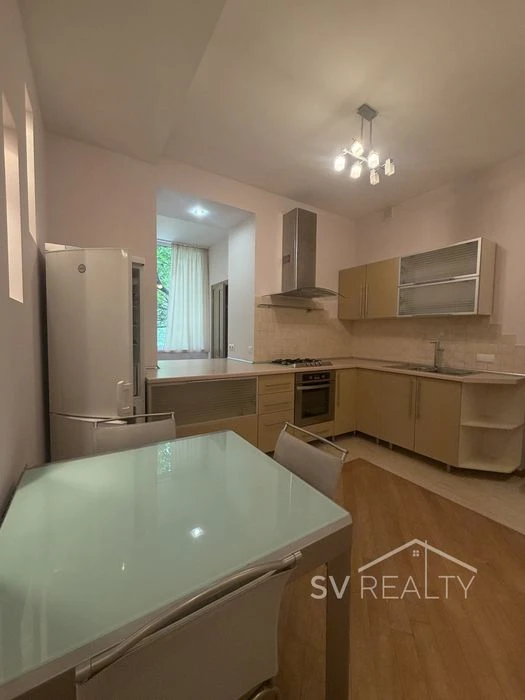 Трехкомнатная квартира, Соборный проспект, 94 кв.м.