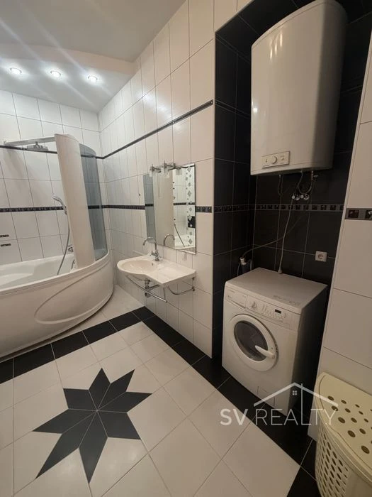 Трехкомнатная квартира, Соборный проспект, 94 кв.м.