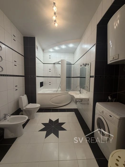 Трехкомнатная квартира, Соборный проспект, 94 кв.м.