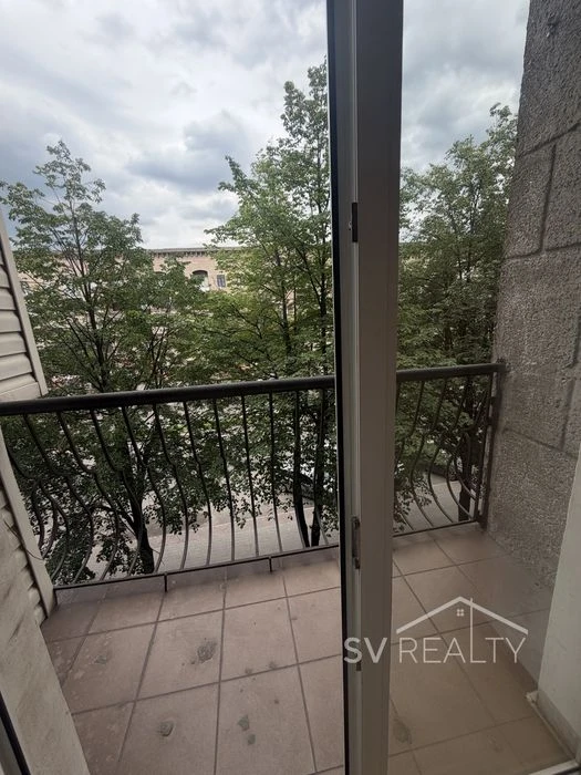 Трехкомнатная квартира, Соборный проспект, 94 кв.м.