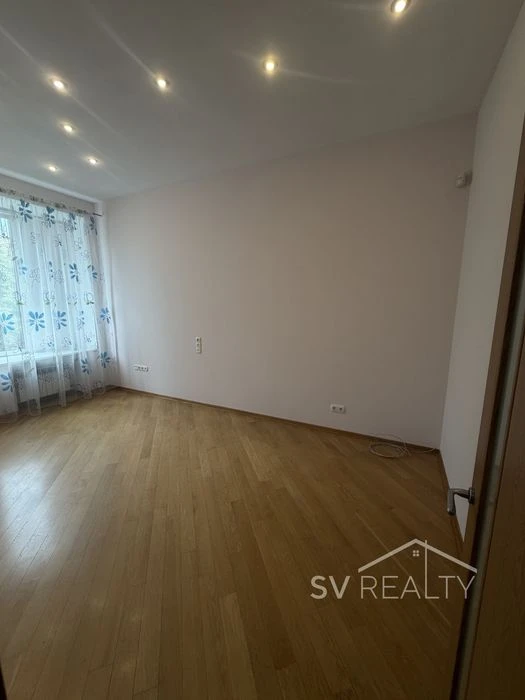 Трехкомнатная квартира, Соборный проспект, 94 кв.м.