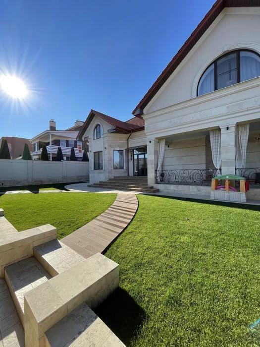 Elite house near the sea. sauvignon From the owner
