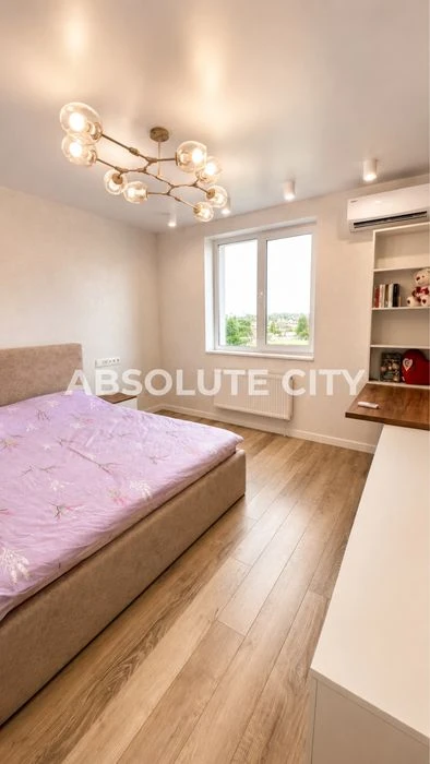 For sale! Premium apartment in the residential complex "Hydropark" - style,