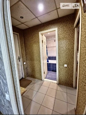 Продаж 1к квартири 27 кв. м на просп. Любомира Гузара 9А • I