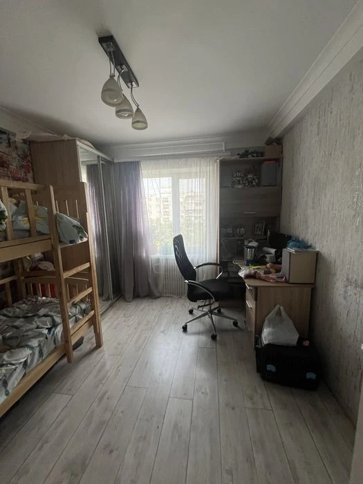 Продаж 3 кімнатноі квартири вул.Історична