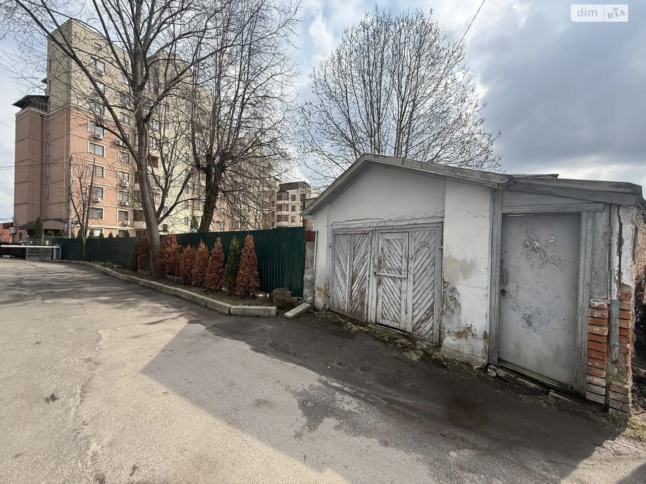 For sale Detached garage