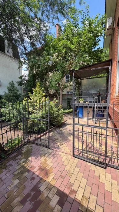 Продам Дом-10 фонтана