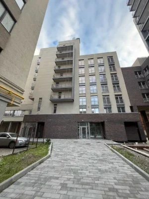 I will sell 1 apartment in the very center of Kharkiv in a newly built building.
