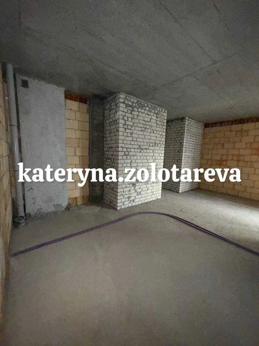 I will sell 1 apartment in the very center of Kharkiv in a newly built building.