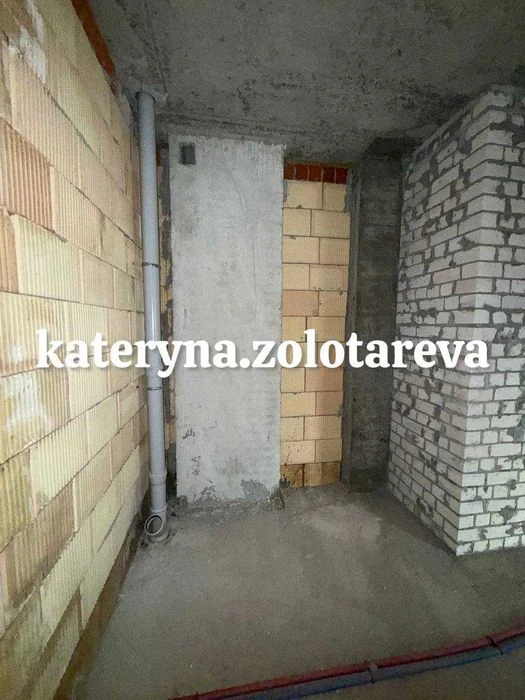I will sell 1 apartment in the very center of Kharkiv in a newly built building.