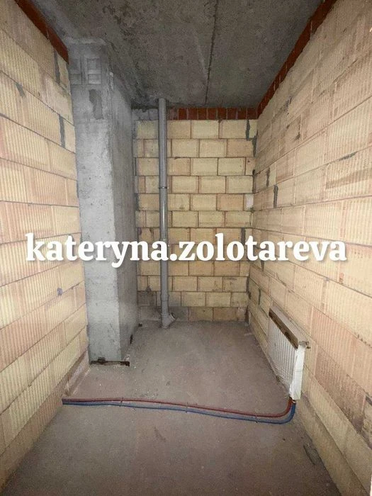 I will sell 1 apartment in the very center of Kharkiv in a newly built building.