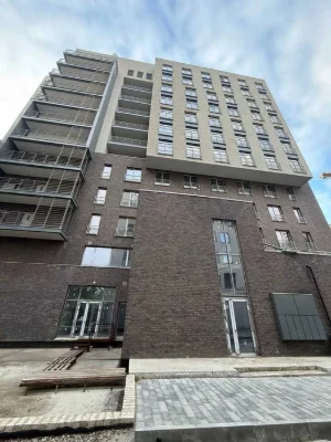 I will sell 1 apartment in the very center of Kharkiv in a newly built building.