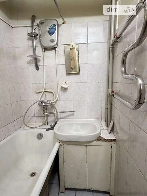 Продаж 2к квартири 43.6 кв. м на вул. Данила Щербаківського
