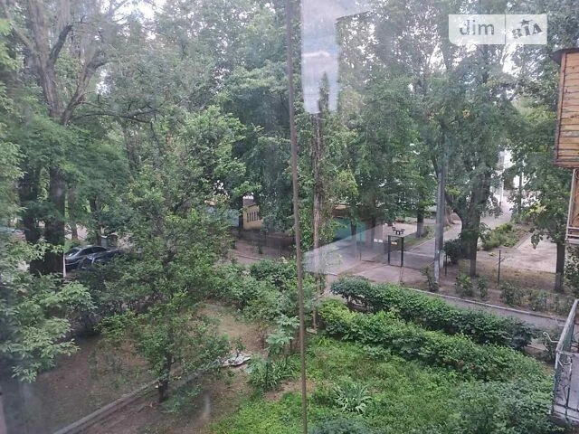 Sale of 2-room apartment 52 sq. m on 33 European Union Avenue