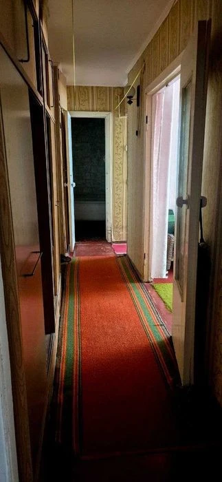 Two-room apartment for sale, Left Bank, brick building
