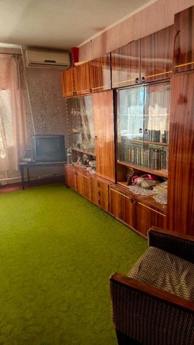 Two-room apartment for sale, Left Bank, brick building
