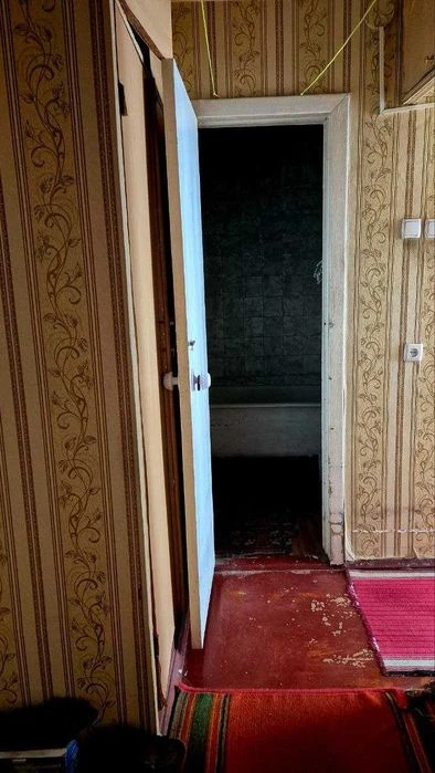Two-room apartment for sale, Left Bank, brick building