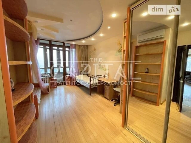 Продаж 4к квартири 170 кв. м на вул. Жилянська 59 • ID 34734