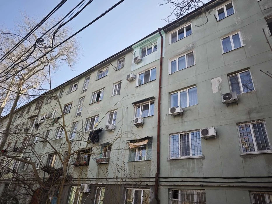 Комната после ремонта в коммунальной квартире на Инглеге/Косм.